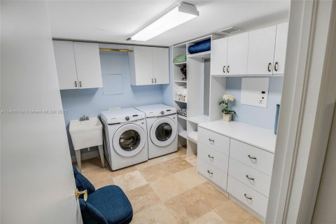 Condominio en venta en Aventura, Florida, 3 dormitorios, 303.23 m2 № 1964436 - foto 30