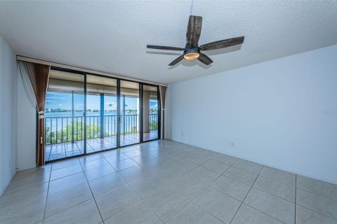 Copropriété à vendre à South Pasadena, Floride: 2 chambres, 129.13 m2 № 1732976 - photo 16