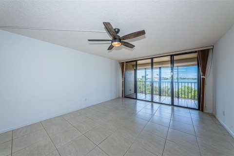 Copropriété à vendre à South Pasadena, Floride: 2 chambres, 129.13 m2 № 1732976 - photo 13