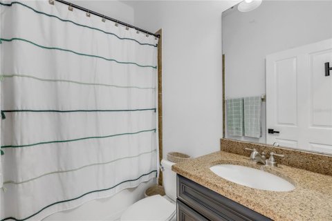House in Mount Dora, Florida 5 bedrooms, 308.62 sq.m. № 2215681 - photo 9