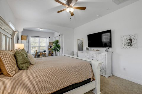 House in Mount Dora, Florida 5 bedrooms, 308.62 sq.m. № 2215681 - photo 18