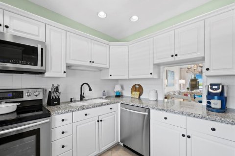 Condo in Longboat Key, Florida, 2 bedrooms  № 1804724 - photo 19