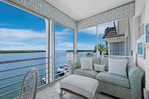 Condo in Longboat Key, Florida, 2 bedrooms  № 1804724 - photo 12