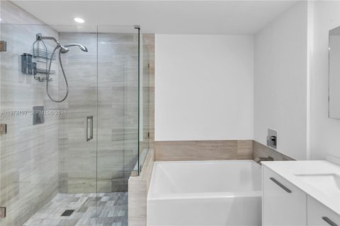 Copropriété à vendre à Miami, Floride: 1 chambre, 65.12 m2 № 2033874 - photo 22