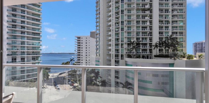 Condo à Miami, Floride, 1 chambre  № 2033874