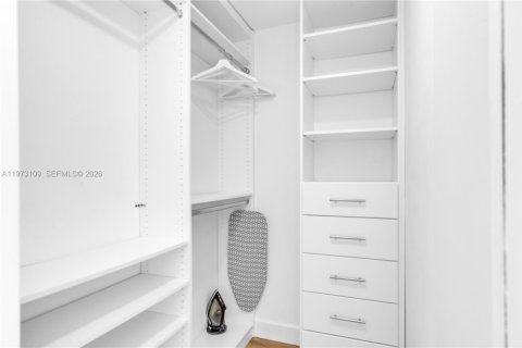 Copropriété à vendre à Miami, Floride: 1 chambre, 65.12 m2 № 2033874 - photo 24