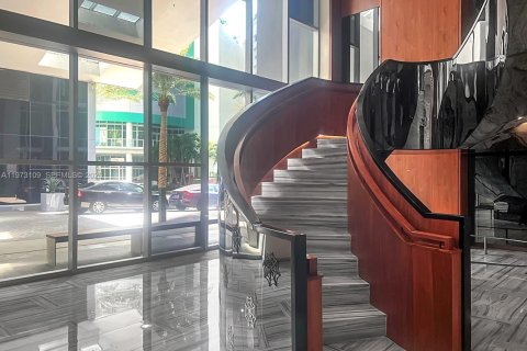 Copropriété à vendre à Miami, Floride: 1 chambre, 65.12 m2 № 2033874 - photo 2