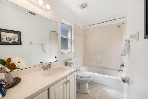 Villa ou maison à vendre à Ormond Beach, Floride: 3 chambres, 177.72 m2 № 2219548 - photo 21