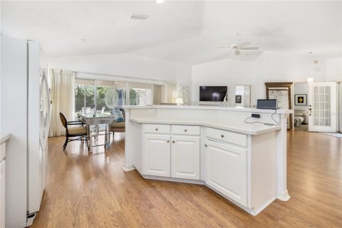 Villa ou maison à vendre à Ormond Beach, Floride: 3 chambres, 177.72 m2 № 2219548 - photo 4