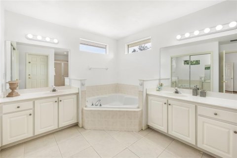 Villa ou maison à vendre à Ormond Beach, Floride: 3 chambres, 177.72 m2 № 2219548 - photo 16