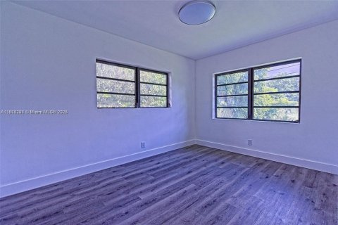 Casa en alquiler en Fort Lauderdale, Florida, 4 dormitorios, 149.39 m2 № 1927037 - foto 22