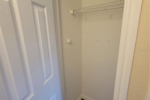 Condo in Saint Petersburg, Florida, 1 bedroom  № 1589633 - photo 18