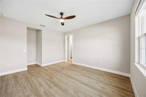 Casa en venta en Winter Haven, Florida, 4 dormitorios, 234.3 m2 № 2294768 - foto 18