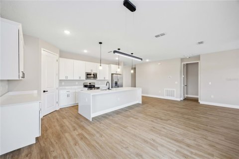 Casa en venta en Winter Haven, Florida, 4 dormitorios, 234.3 m2 № 2294768 - foto 12