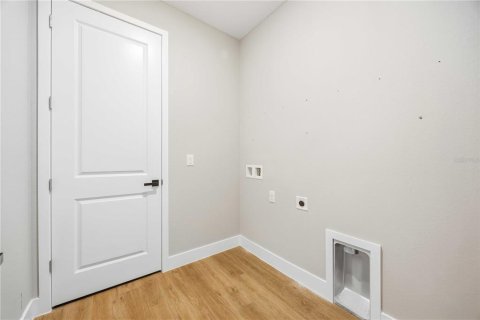 Casa en venta en Winter Haven, Florida, 4 dormitorios, 234.3 m2 № 2294768 - foto 27