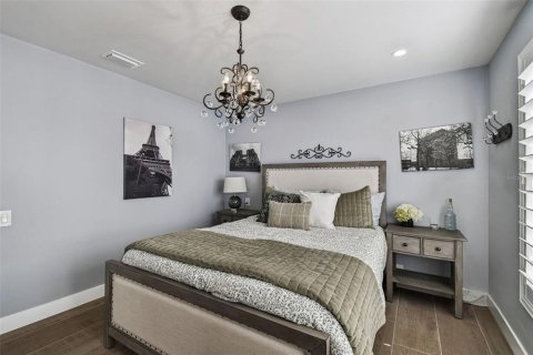 Casa en venta en Tampa, Florida, 4 dormitorios, 288.93 m2 № 2150482 - foto 19