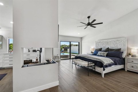 Casa en venta en Tampa, Florida, 4 dormitorios, 288.93 m2 № 2150482 - foto 21