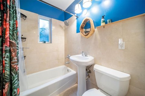 Купить кондоминиум в Майами-Бич, Флорида 42.36м2, № 1984932 - фото 10