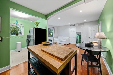 Купить кондоминиум в Майами-Бич, Флорида 42.36м2, № 1984932 - фото 4