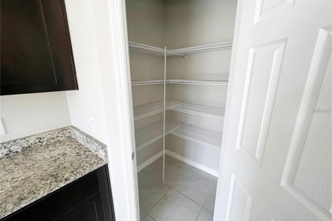 Casa en alquiler en Haines City, Florida, 3 dormitorios, 139.91 m2 № 1798353 - foto 7