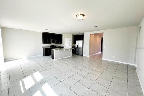 Casa en alquiler en Haines City, Florida, 3 dormitorios, 139.91 m2 № 1798353 - foto 3
