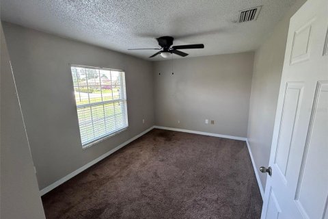 House in Kissimmee, Florida 4 bedrooms, 146.32 sq.m. № 1879119 - photo 12