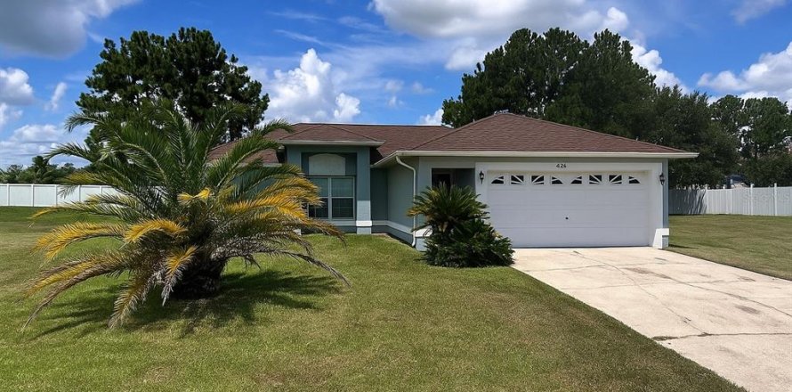 House in Kissimmee, Florida 4 bedrooms, 146.32 sq.m. № 1879119