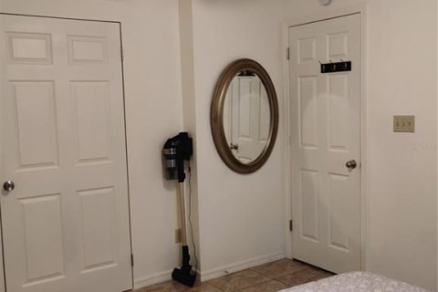 Condo in Saint Petersburg, Florida, 2 bedrooms  № 1851401 - photo 26