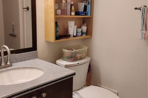 Condo in Saint Petersburg, Florida, 2 bedrooms  № 1851401 - photo 17