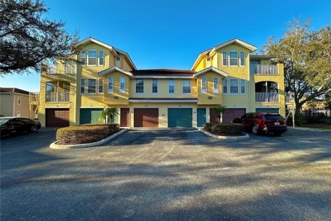 Adosado en alquiler en Orlando, Florida, 2 dormitorios, 113.25 m2 № 1918261 - foto 1