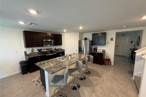 House in Palmetto, Florida 5 bedrooms, 243.03 sq.m. № 2201585 - photo 2