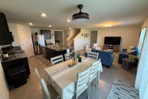 House in Palmetto, Florida 5 bedrooms, 243.03 sq.m. № 2201585 - photo 9