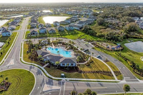 House in Palmetto, Florida 5 bedrooms, 243.03 sq.m. № 2201585 - photo 25