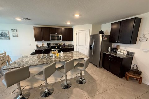 House in Palmetto, Florida 5 bedrooms, 243.03 sq.m. № 2201585 - photo 13