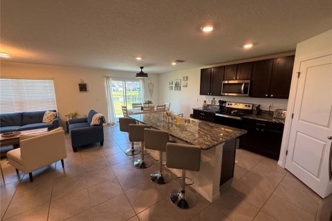 House in Palmetto, Florida 5 bedrooms, 243.03 sq.m. № 2201585 - photo 6