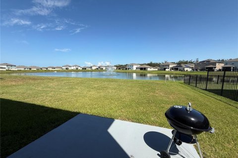 House in Palmetto, Florida 5 bedrooms, 243.03 sq.m. № 2201585 - photo 8