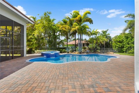 Купить виллу или дом в Корал-Спрингс, Флорида 1 комната, 386.1м2, № 1921483 - фото 18