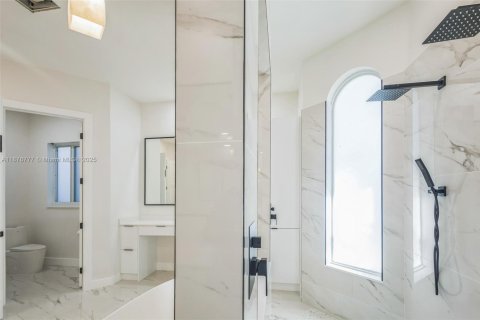 Villa ou maison à vendre à Coral Springs, Floride: 6 chambres, 386.1 m2 № 1921483 - photo 26