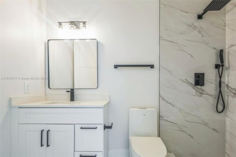 Villa ou maison à vendre à Coral Springs, Floride: 6 chambres, 386.1 m2 № 1921483 - photo 23