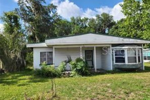 Villa ou maison à vendre à Wildwood, Floride: 2 chambres, 64.66 m2 № 2130665 - photo 2