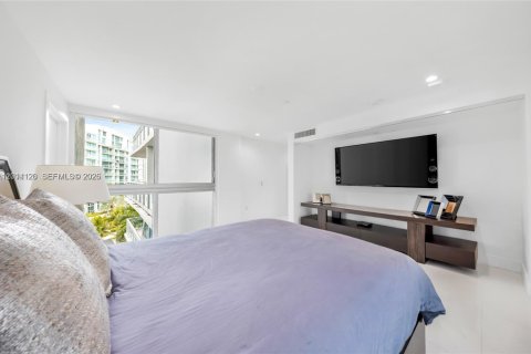 Condo in Aventura, Florida, 5 bedrooms  № 2076224 - photo 17