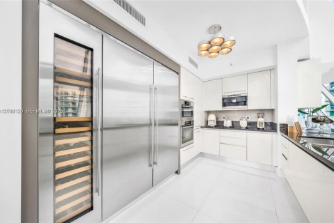 Condo in Aventura, Florida, 5 bedrooms  № 2076224 - photo 10