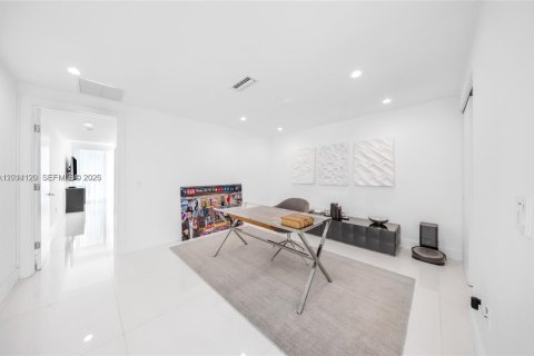 Condo in Aventura, Florida, 5 bedrooms  № 2076224 - photo 14