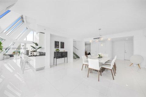 Condo in Aventura, Florida, 5 bedrooms  № 2076224 - photo 2