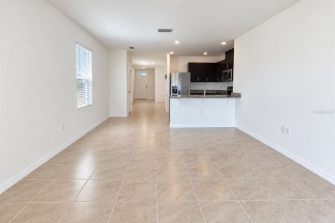 House in Kissimmee, Florida 3 bedrooms, 140.1 sq.m. № 2386341 - photo 6