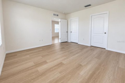 House in Kissimmee, Florida 3 bedrooms, 140.1 sq.m. № 2386341 - photo 10