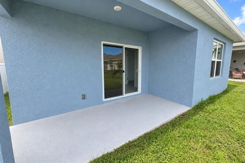 House in Kissimmee, Florida 3 bedrooms, 140.1 sq.m. № 2386341 - photo 22