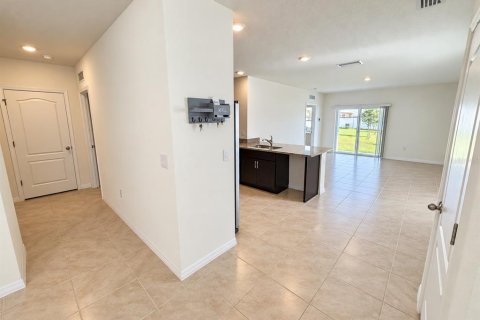 House in Kissimmee, Florida 3 bedrooms, 140.1 sq.m. № 2386341 - photo 4