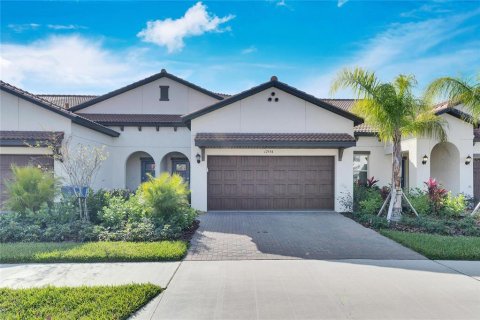 House in Wimauma, Florida 2 bedrooms, 161.37 sq.m. № 1767303 - photo 8