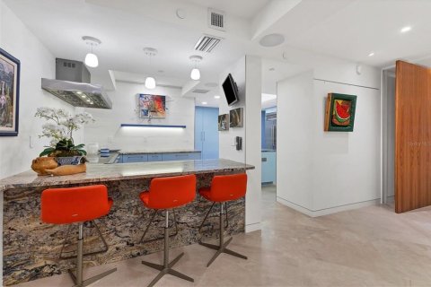 Condo in Sarasota, Florida, 4 bedrooms  № 1542051 - photo 19